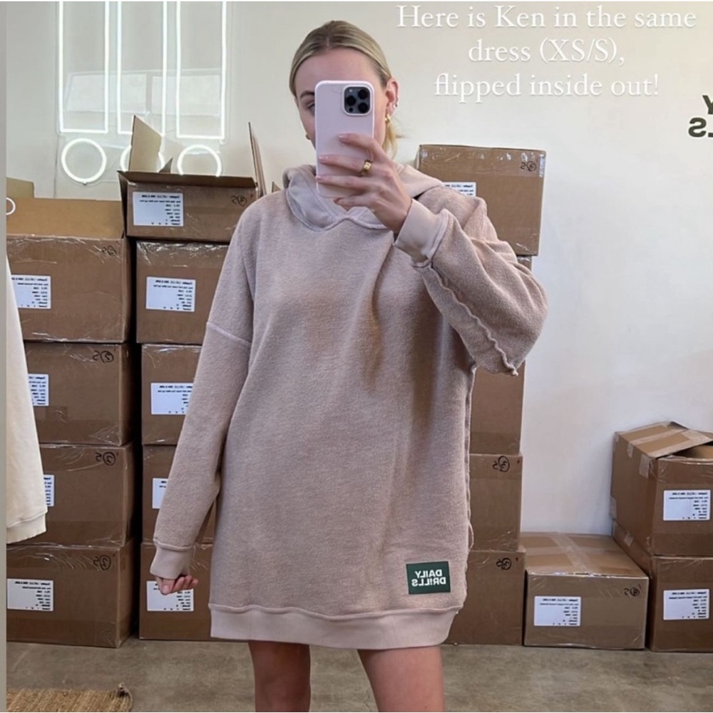 Daily Drills Tan Sweatshirt Hoodie Dress/ Oversized M/L in Cafe - Picture 3 of 8